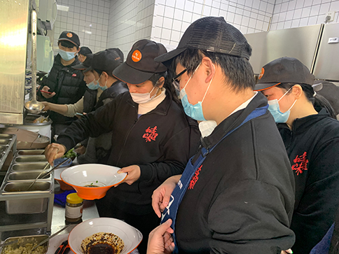 蘇州如意餛飩二區吳江區紅燒牛肉面、重慶小面、碗雜面新品集中培訓并考核
